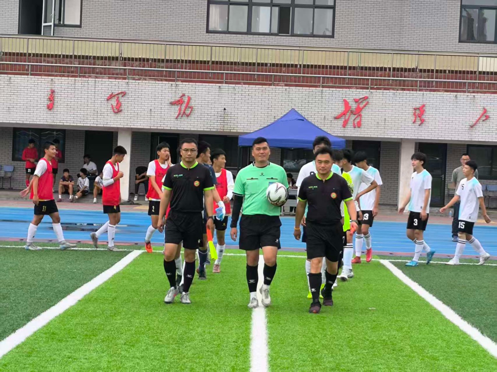 2026年全市中小学生校园足球联赛顺利落下帷幕